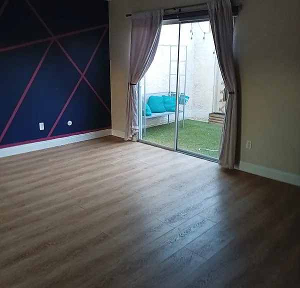170 W Vermont Ave #4 — Photo 3