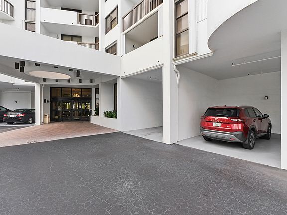2nd image of 1359 S Ocean Blvd #808