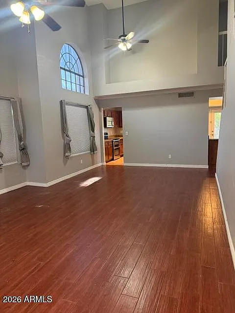 3 bed, 2.5 bath, 1761 sqft, $2,995 — Photo 3
