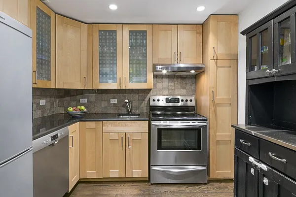 Sold by Janet Aimone Robilotti & Associates | media 13