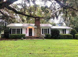 606 S Main St, Trenton, FL 32693