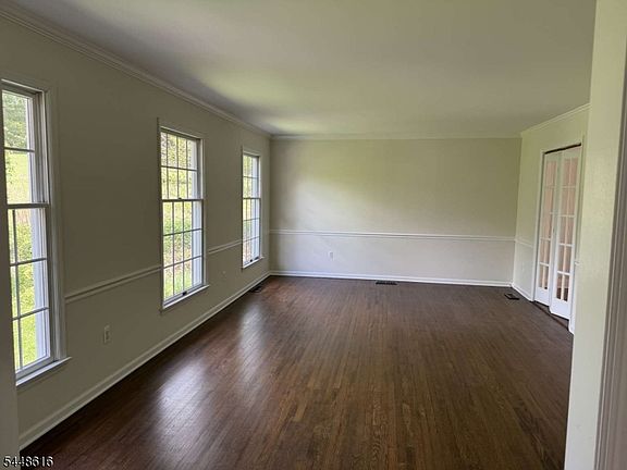 4th image of 7 Globe Mills Rd