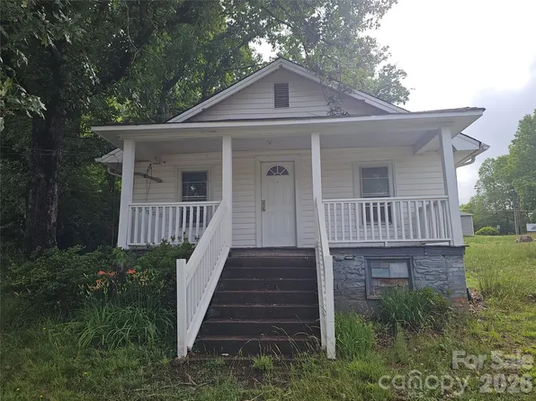 1641 Berkley St SW, Lenoir, NC 28645