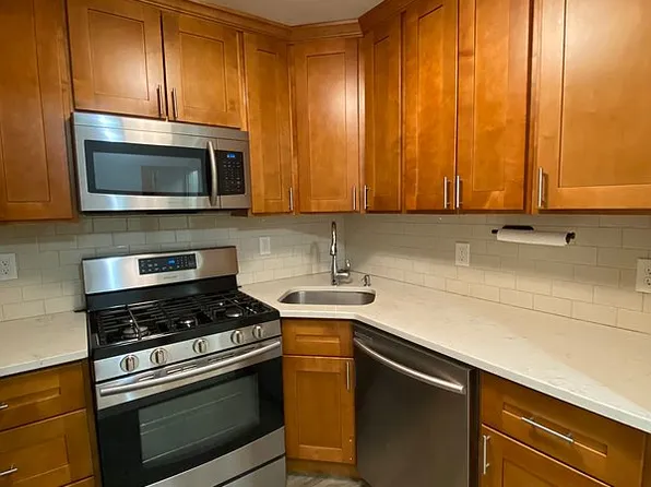 94-11 59th Ave APT B25, Elmhurst, NY 11373