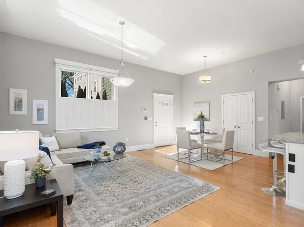 17 North St Unit 2, Salem, MA 01970