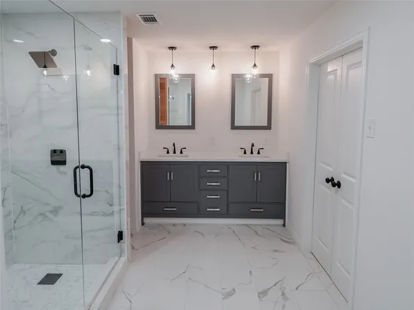 1714 Tyler St, Denton, TX 76209