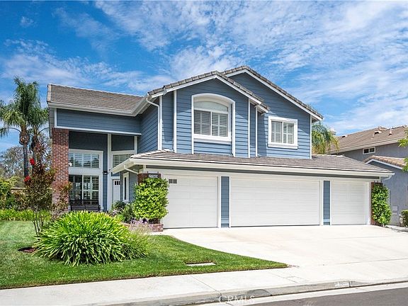 2nd image of 27569 Cunningham Dr