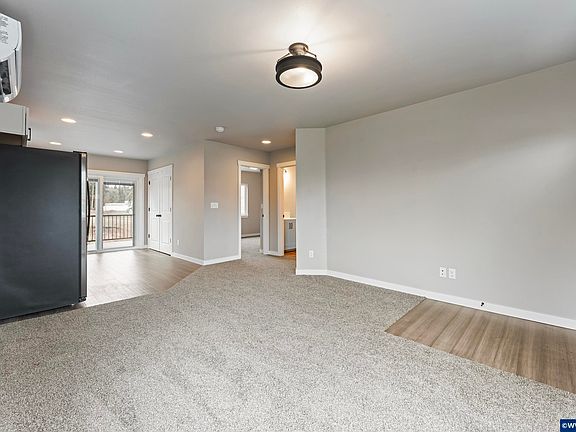 4th image of 5373 Faith Ave NE