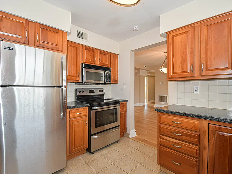 321 Belt Ave #201 — Photo 9