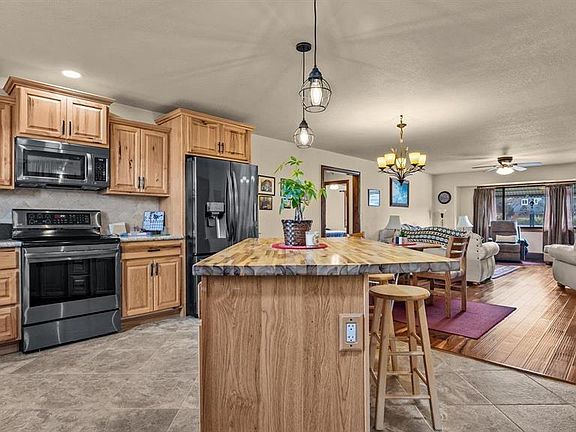 3rd image of 2149 Hartford Way #B