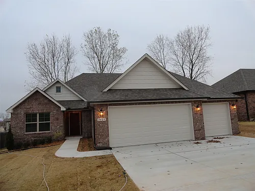 2423 W Little Rock Pl Photo 1