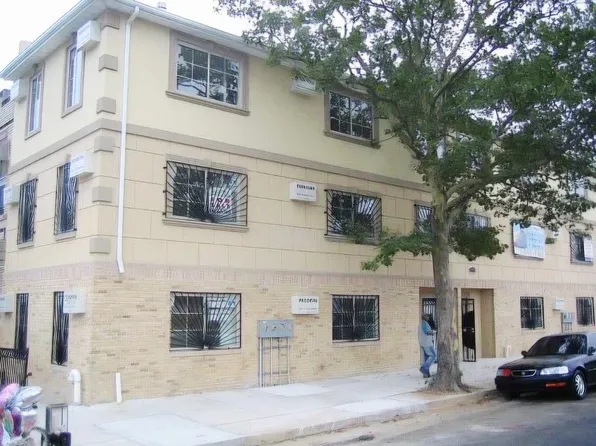 1784 Linden Boulevard image 7 of 7