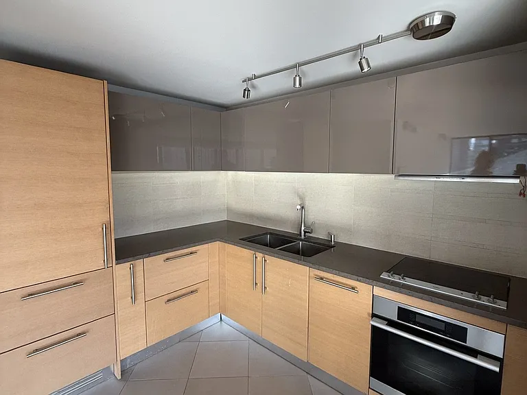10 E Ontario Condos — Photo 17