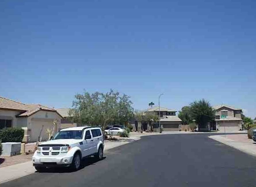 Exterior Neighborhood (street photo)