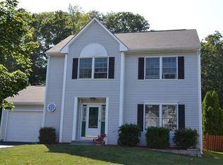 43 Hunting Ridge Dr, Groton, CT 06355