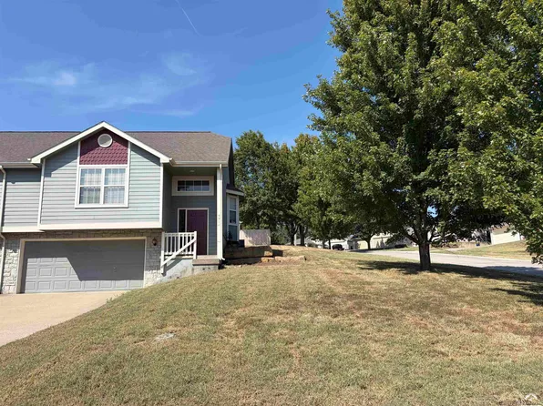 4912 Stoneback Dr, Lawrence, KS 66047