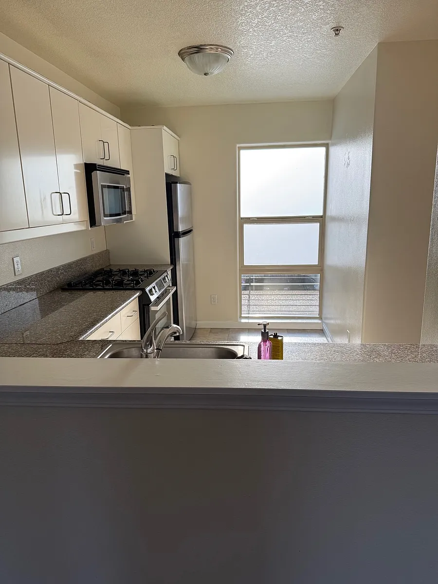 Building Photo - 17000 SW Whitley Way #300