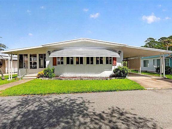 2nd image of 210 PALM MEADOWS DR