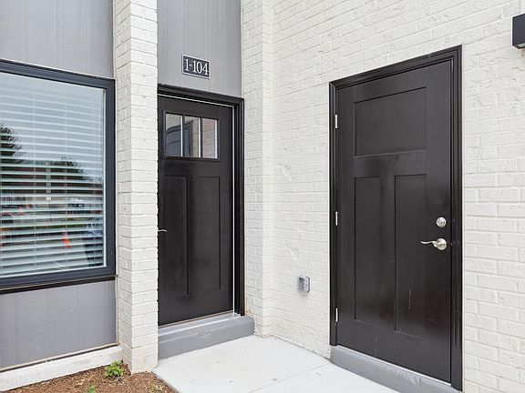 3rd image of 19328 Montgomery Village Ave #1-104