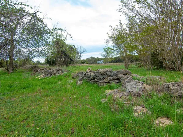 309 Hidden Holw, Blanco, TX 78606