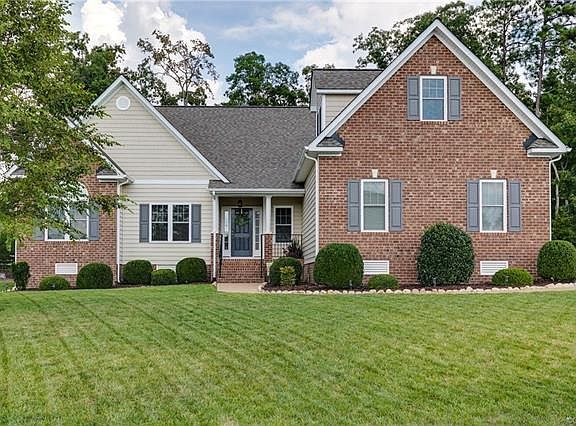 2nd image of 15225 Willow Hill Ln