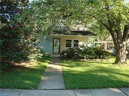 2nd image of 218 Oxford Cir