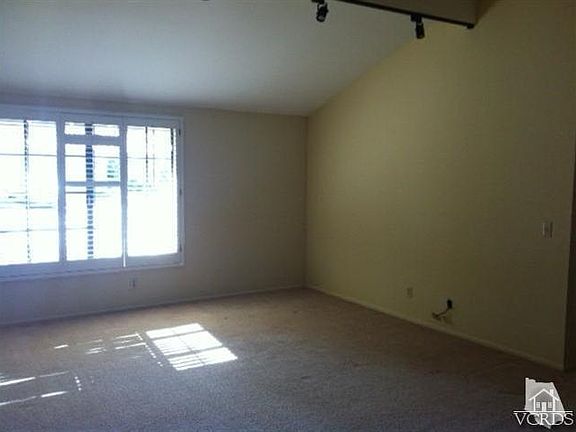 5th image of 619 Indian Wells Ln