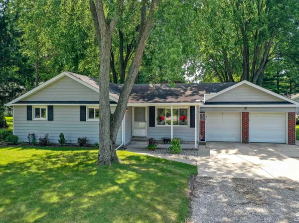 1775 W Temperance Rd, Temperance, MI 48182
