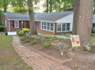 4239 Cavalier Dr, Winston Salem, NC 27104
