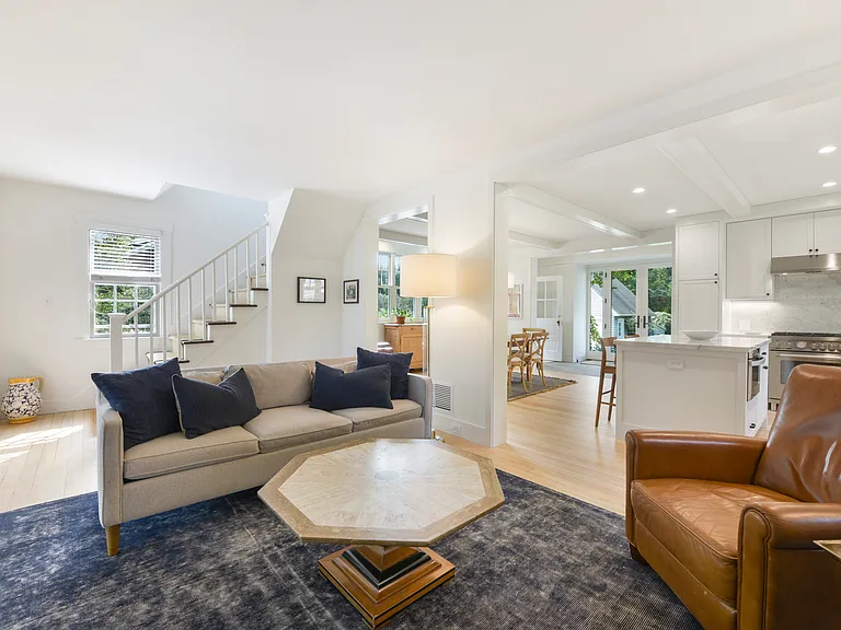 41 Talmage Ln — Photo 12