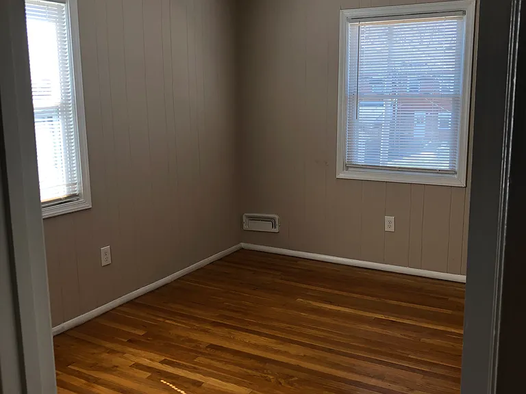 1760 Langport Ave — Photo 13
