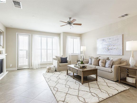 2nd image of 6496 Bayview Dr