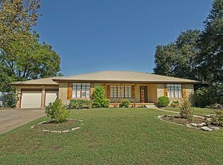 705 Burch St, Brenham, TX 77833