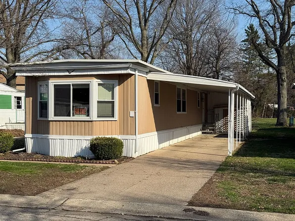 210 Buckingham Dr, Geneva, OH 44041