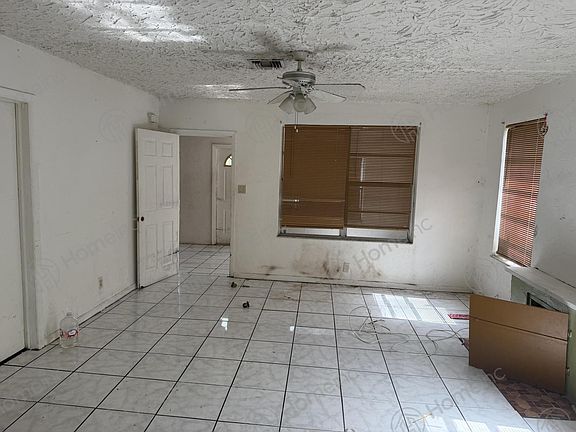 4th image of 2931 NW 6th Court