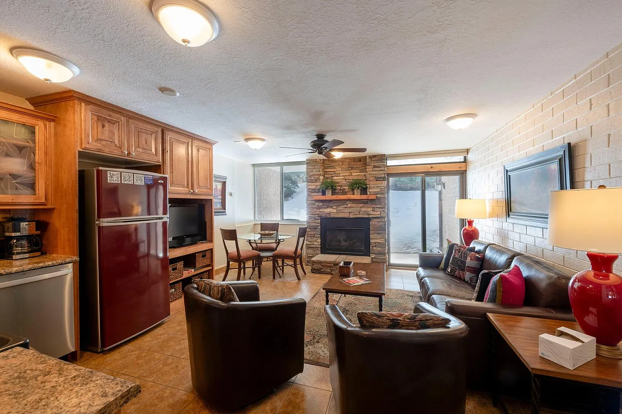 1 bed, 640 sqft, $1,695 — Photo 4