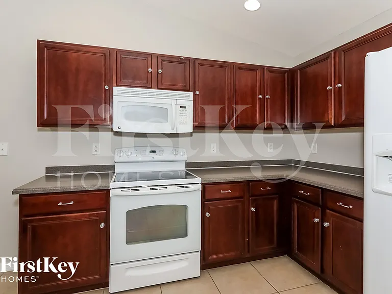 3056 NW 3rd Ave — Photo 7