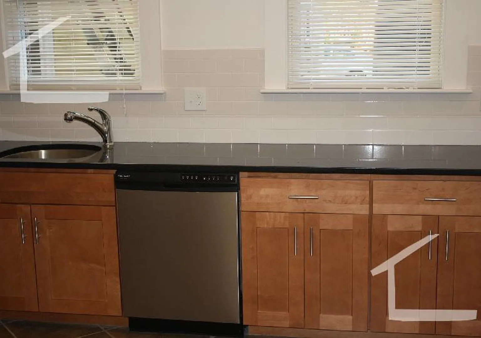 Hige 4 bed Close to BU — Photo 2