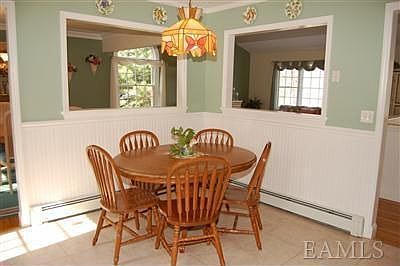 4th image of 1 Collier Dr E