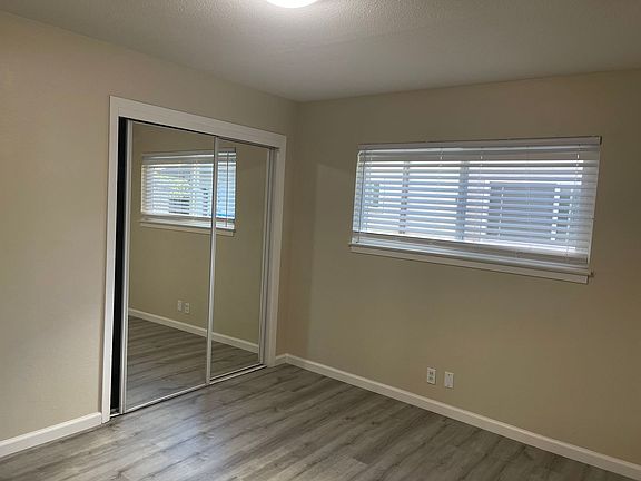 4th image of 824 Deland Ave APT 3