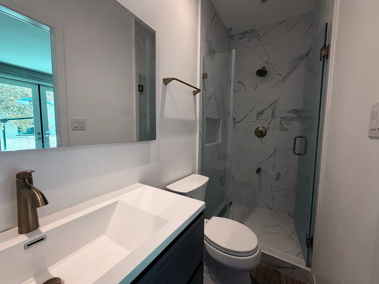 4 bed, 3.5 bath, 1760 sqft, $3,750 — Photo 3