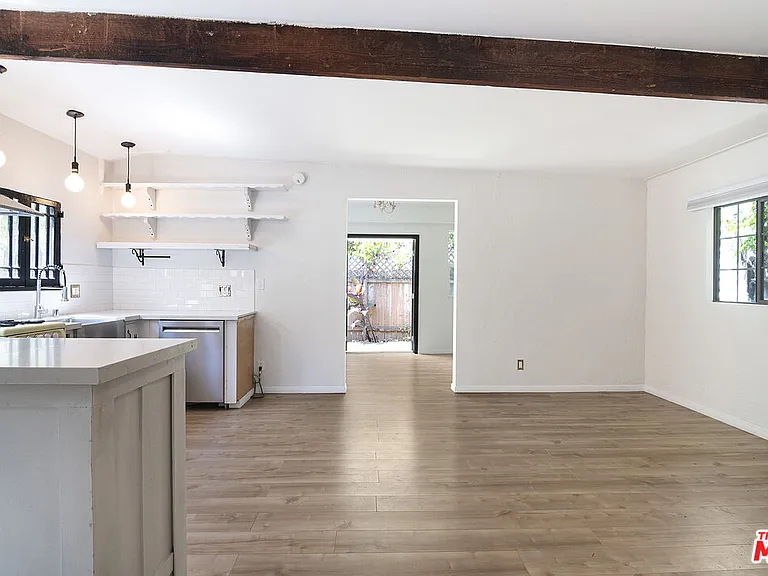 1159 S Hayworth Ave #1/2 — Photo 5
