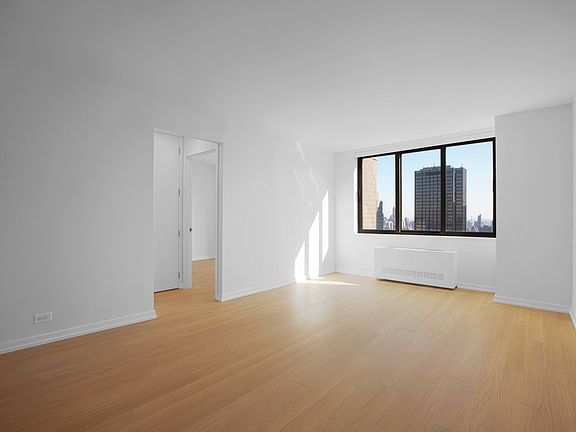 3rd image of 124 W 60th St APT 36B