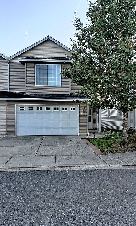 1st image of 13725 NE 30th Cir