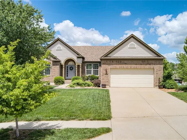 1600 NW 55th St, Kansas City, MO 64118