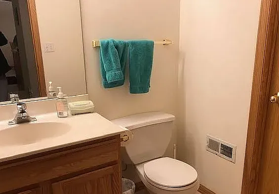 3 bed, 1.5 bath, 1552 sqft, $1,800 — Photo 3
