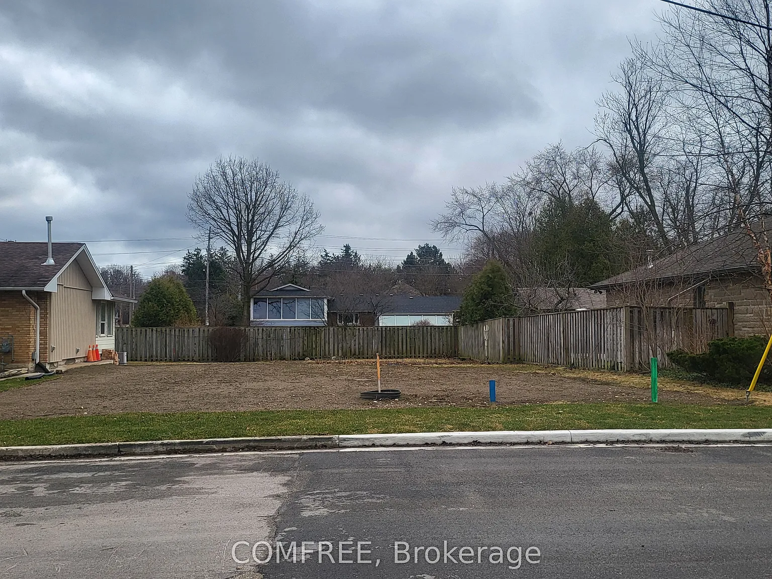 10 Lynwood Ave photo 1