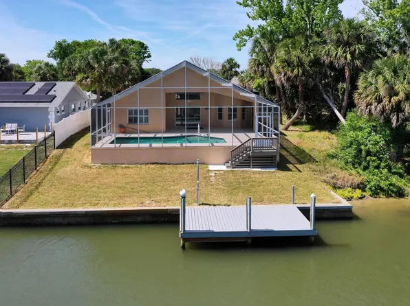 6 Crossleaf Ct E, Palm Coast, FL 32137