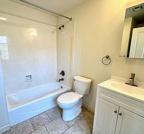 5th image of 725 Henry Clay Ave #2B