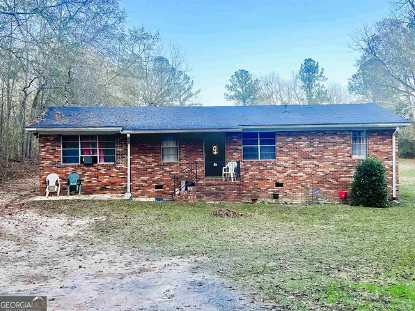 376 1st St, Midville, GA 30441